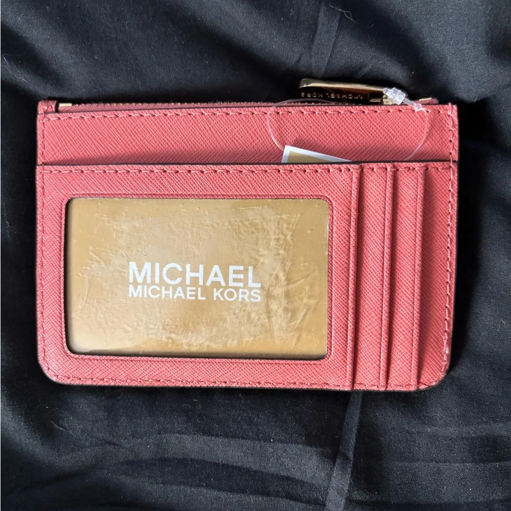 Michael Kors Pink Shoulder Bag with Gold Accents - Picture 3 of 7